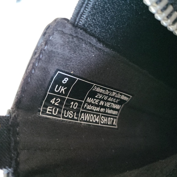 Dr. MARTENS 2976 MAX DISTRESSED PATENT CHELSEA PLATFORM BOOTS SZ-10 NWOT BOX - Picture 11 of 11